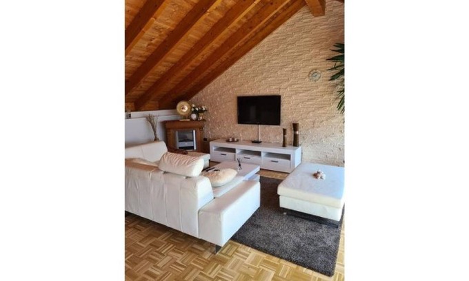 Sand Apartment | Apartment 'Ferienwohnung Frank 50 Qm' with Balcony and Wi-Fi
