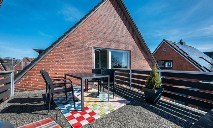 Bredstedt Apartment | Apartment 'Ferienwohnung Am Wind' with Private Terrace, Balcony and Wi-Fi