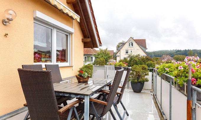 Stockach Apartment | Apartment 'Ferienwohnung am Rosenberg' with Shared Garden, Wi-Fi and Air Conditioning