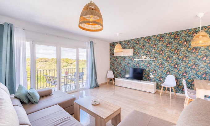 Cala d'Or Apartment | Apartment "Ferrera Soul 2B" close to the Beach with Wi-Fi, A/C, Balcony & Terrace