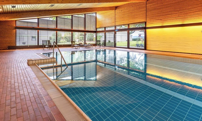 Reichenau Apartment | 'Apartment Fetscher 1' close to the Lake with Shared Pool & Wi-Fi