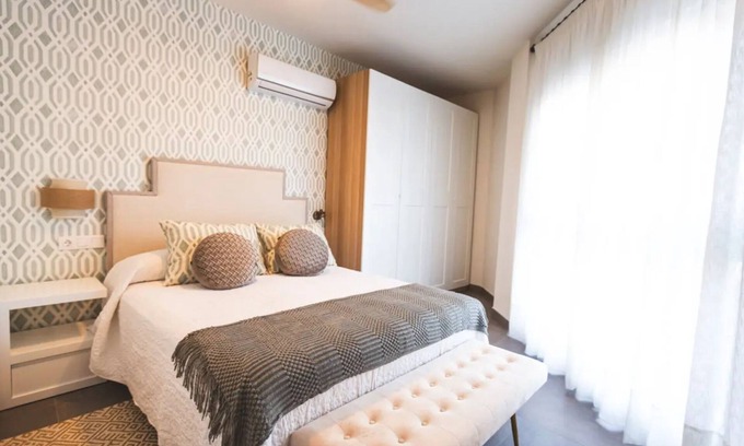 Distrito Sur Apartment | Apartment 'Flores De Cordoba Clavel 4' with Wi-Fi and Air Conditioning