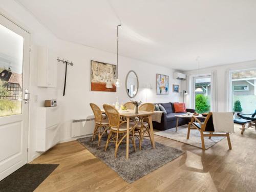 Sandkaas Apartment | Apartment Franca - 75m from the sea by Interhome