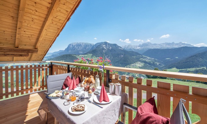Cornedo All'isarco Apartment | Apartment 'Furnerhof Apt Stearnzauber' with Mountain View, Shared Garden and Wi-Fi