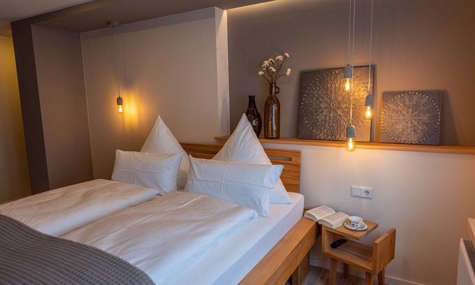 Gedern Apartment | Apartment 'Gertrud' with Shared Garden and Wi-Fi
