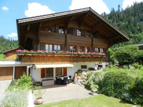 Zweisimmen Apartment | Apartment Giferblick by Interhome