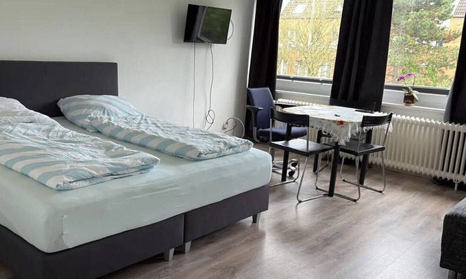 Saint Pauli Apartment | Apartment 'Hansa Nest' with Wi-Fi