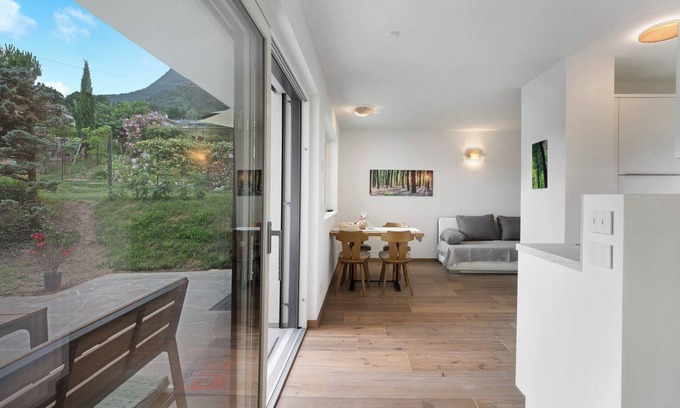 Berg/Monte Apartment | Apartment 'Harmony Apt 3' with Mountain View, Shared Garden and Wi-Fi