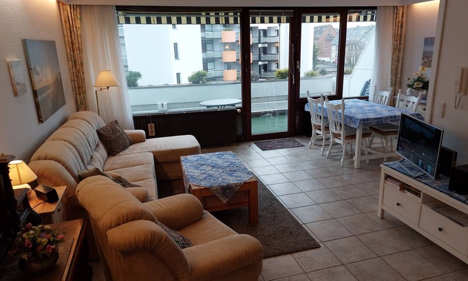 Scharbeutz Apartment | Apartment house Terrassenhügel - Strandallee 140 - direct beach location - lake view
