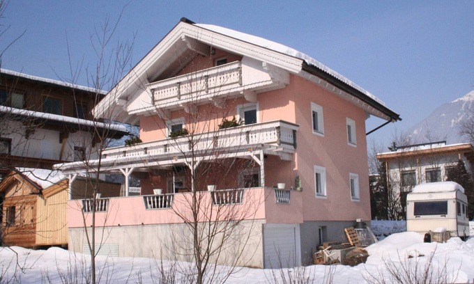 Zillertal Apartment | Apartment in Aschau near Ski Hochzillertal