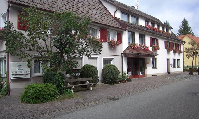 Ludwigshafen Apartment | Apartment in Ludwigshafen, near the lake, 85 sqm for max. 6 persons