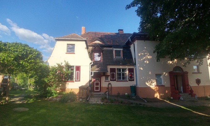 Stobnitz Apartment | Apartment I "Pauline am See" historic school Stöbnitz