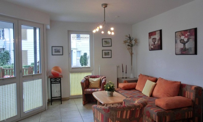 Graal Mueritz Apartment | Apartment i8 - 2-room apartment close to the beach on the ground floor for 3 pers.