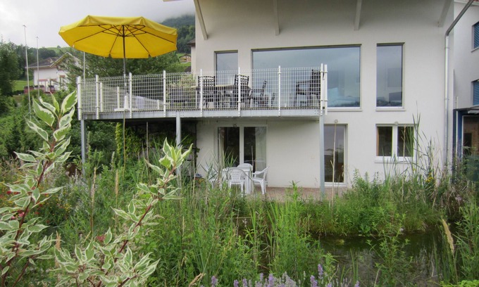 Buochs Apartment | Apartment in a family house with stunning views of the lake and mountains