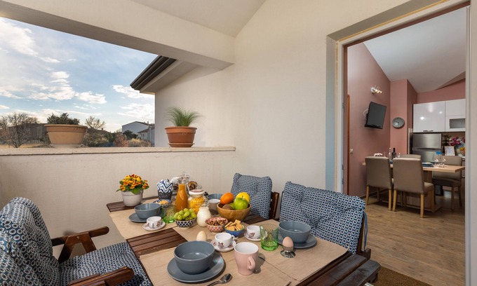 Funtana Apartment | Apartment in a single house surrounded by nature, close to the beach
