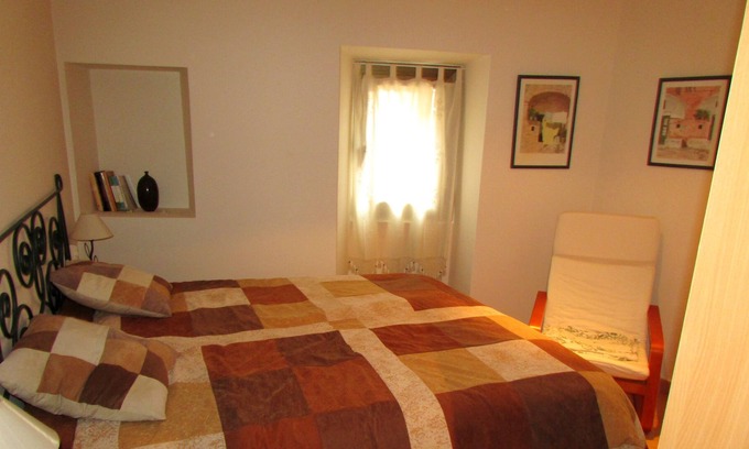 La Riba Apartment | Apartment in a village house, climbing area, natural pools, Cistercian Route