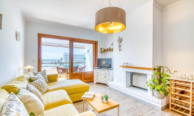 Alcudia Apartment | Apartment in Alcudia near Beach & Lake Views