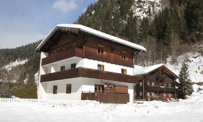 Matrei in Osttirol Apartment | Apartment in Matrei near Ski Slopes