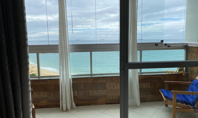 Vila Velha Apartment | Apartment in front of the sea