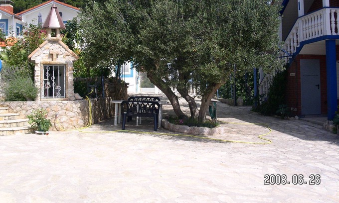 Dobropoljana Apartment | Apartment in Dobropoljana only 5 minutes to the beach, family friendly