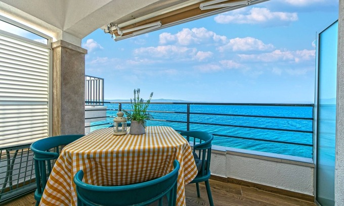 Drasnice Apartment | Apartment in Drašnice with Seaview, Terrace, Air condition, WIFI (4992-1)