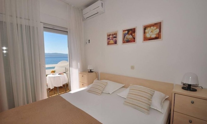 Omis Apartment | Apartment in Duće with Seaview, Balcony, Air condition, WIFI (3425-9)