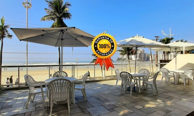 Vila Luis Antonio Apartment | Apartment in Guarujá, facing the sea, beach service, wi-fi, NETFLIX, air conditioning, garage