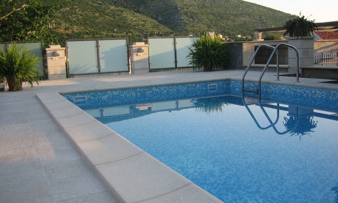 Mokosica Apartment | Apartment in Dubrovnik with swimming pool and sea view (A4)