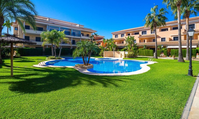 Platja de l'Arenal Apartment | Apartment in Javea, on the Costa Blanca, Spain with communal pool for 6 persons