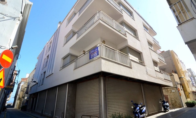 Pedrinya Apartment | Apartment in L'Escala near Sand Beach