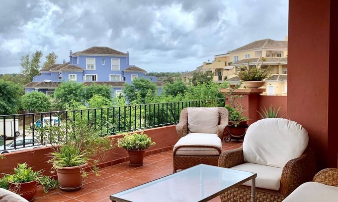 Pueblo Nuevo Apartment | Apartment in La Mesana in Sotogrande