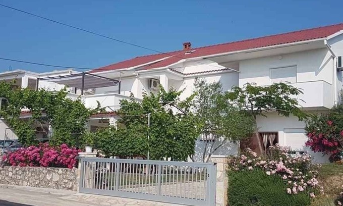 Ljubac Apartment | Apartment in Ljubač with Seaview, Balcony, Air condition, WIFI (809-3)