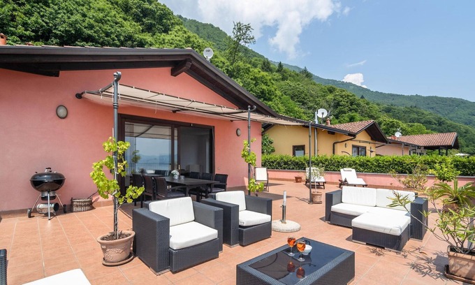 Oggebbio Apartment | Apartment in Oggebbio with Lake Maggiore Views