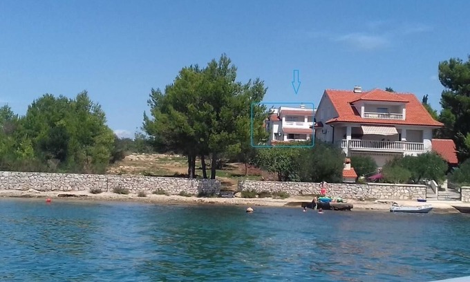 Pirovac Apartment | Apartment in Pirovac with Terrace, Air condition, WIFI (4794-3)