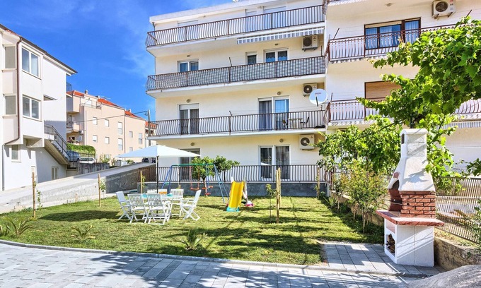 Podstrana Apartment | Apartment in Split area
