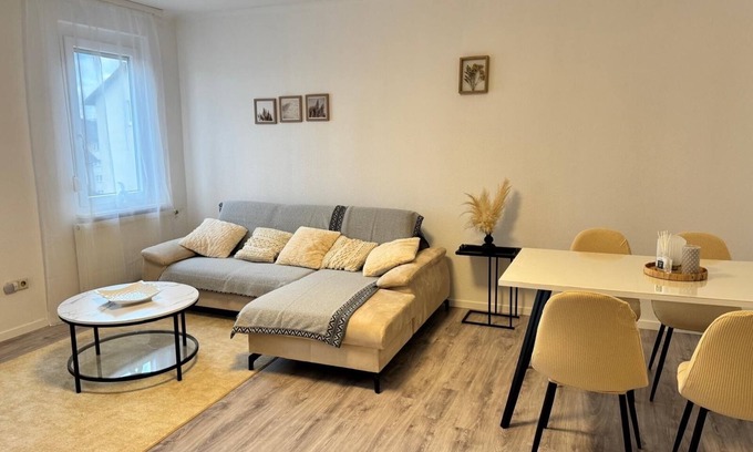 Goeppingen Apartment | Apartment in the center with garden, connection to Stuttgart, Märklineum and EWS Arena.