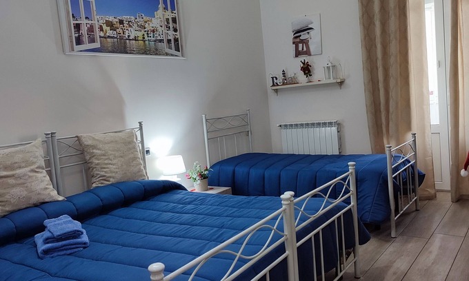 Taranto Bed & Breakfast | Apartment in the center of Taranto 20 meters from the pedestrian zone. No ztl