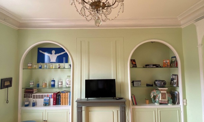 Cote Ouest Ormeaux Apartment | Apartment in the heart of downtown