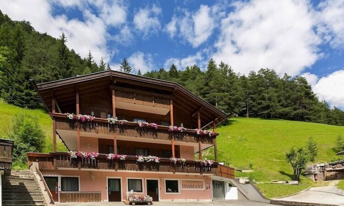 Santa Cristina Val Gardena Apartment | Apartment in Val Gardena near Ski Slopes