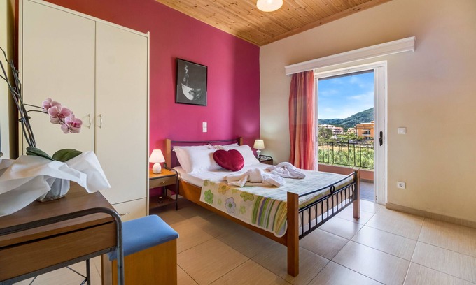 Vassiliki Apartment | Apartment 'Iole' with Sea View, Wi-Fi and Air Conditioning