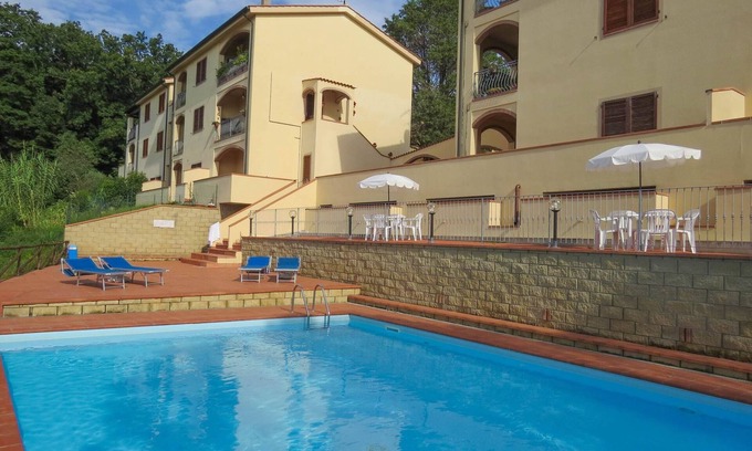Monteverdi Marittimo Apartment | Apartment with panoramic views, quiet location