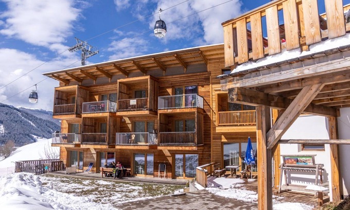 Mareo Apartment | Apartment "Le Table B" with Mountain View, Garden & Wi-Fi