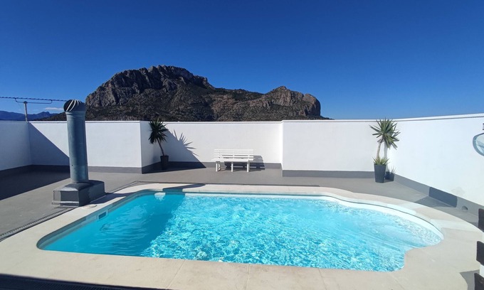 Vergel Apartment | Apartment "Jorro" with Shared Pool & Terrace