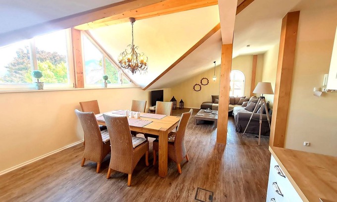 Grassau Apartment | Apartment Kaiserblick approx. 86 sqm in the village center up to 4 persons, balcony, 2 separate bedrooms