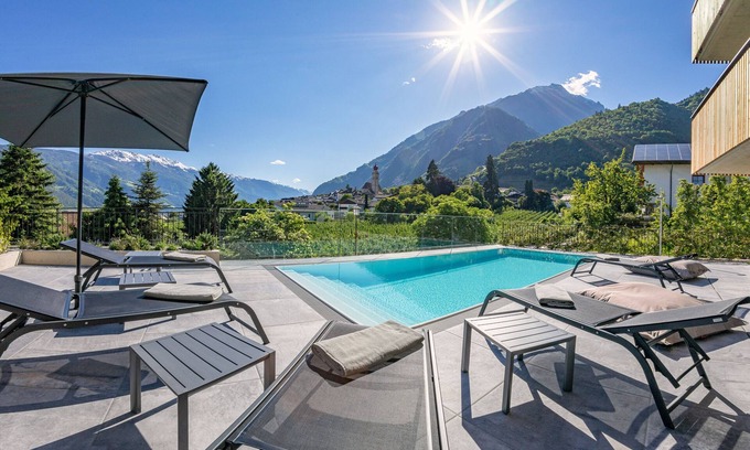 Parcines Apartment | Apartment 'Köfele Lodge Sepp' with Mountain View, Shared Pool and Wi-Fi