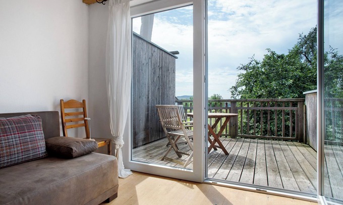 Deggenhausertal Apartment | Apartment 'Kombi Wohnung' with Balcony