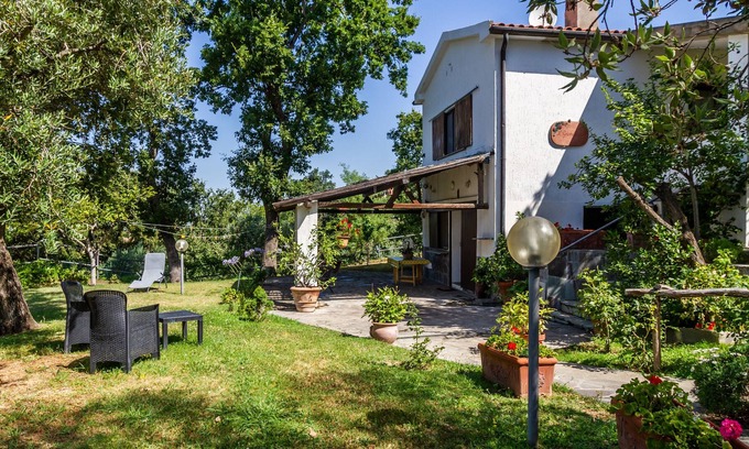 Scansano Apartment | Apartment "La Casa nel Crocino" with Private Garden