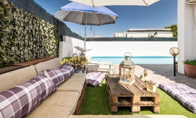 Arbatax Apartment | Apartment 'La Dependace' with Shared Pool, Wi-Fi and Air Conditioning