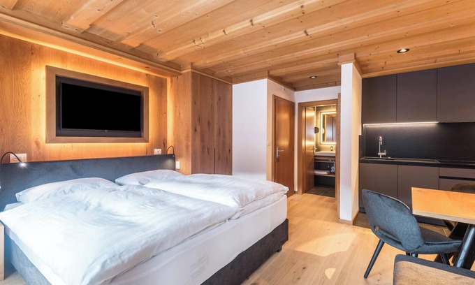 Santa Cristina Val Gardena Apartment | Apartment "La Grambla Saslonch" with Mountain View, Balcony & Wi-Fi