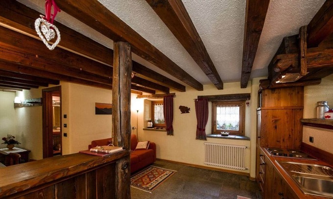 Grand Haury Apartment | Apartment "La Méizòn de Felise - Lo Bòi" with Mountain View, Shared Garden & Wi-Fi